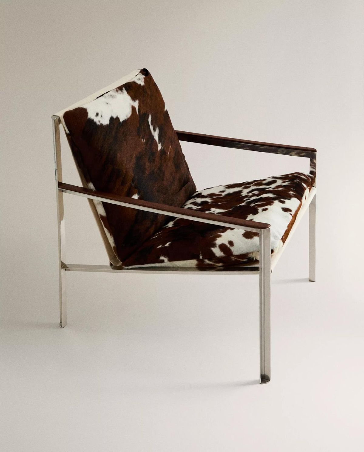 Butaca de piel bovina.