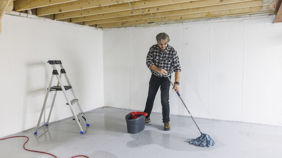 Limpia el sótano con tiempo para que sea cómodo y funcional