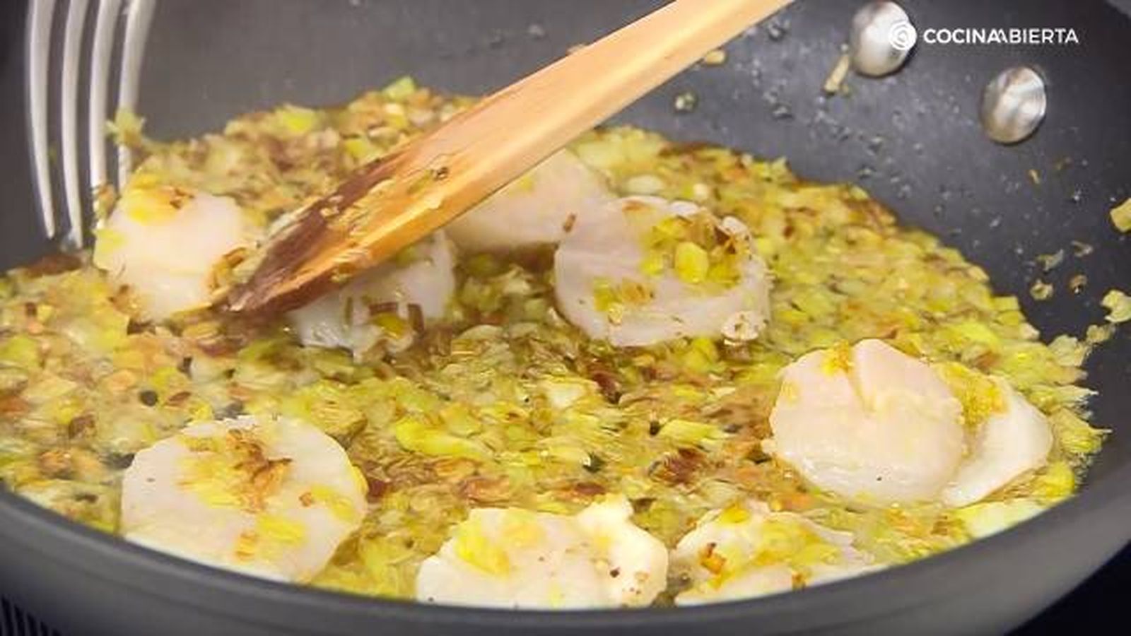 KARL7162 Vieiras gratinadas paso 5 KARL7162 Vieiras gratinadas paso 5