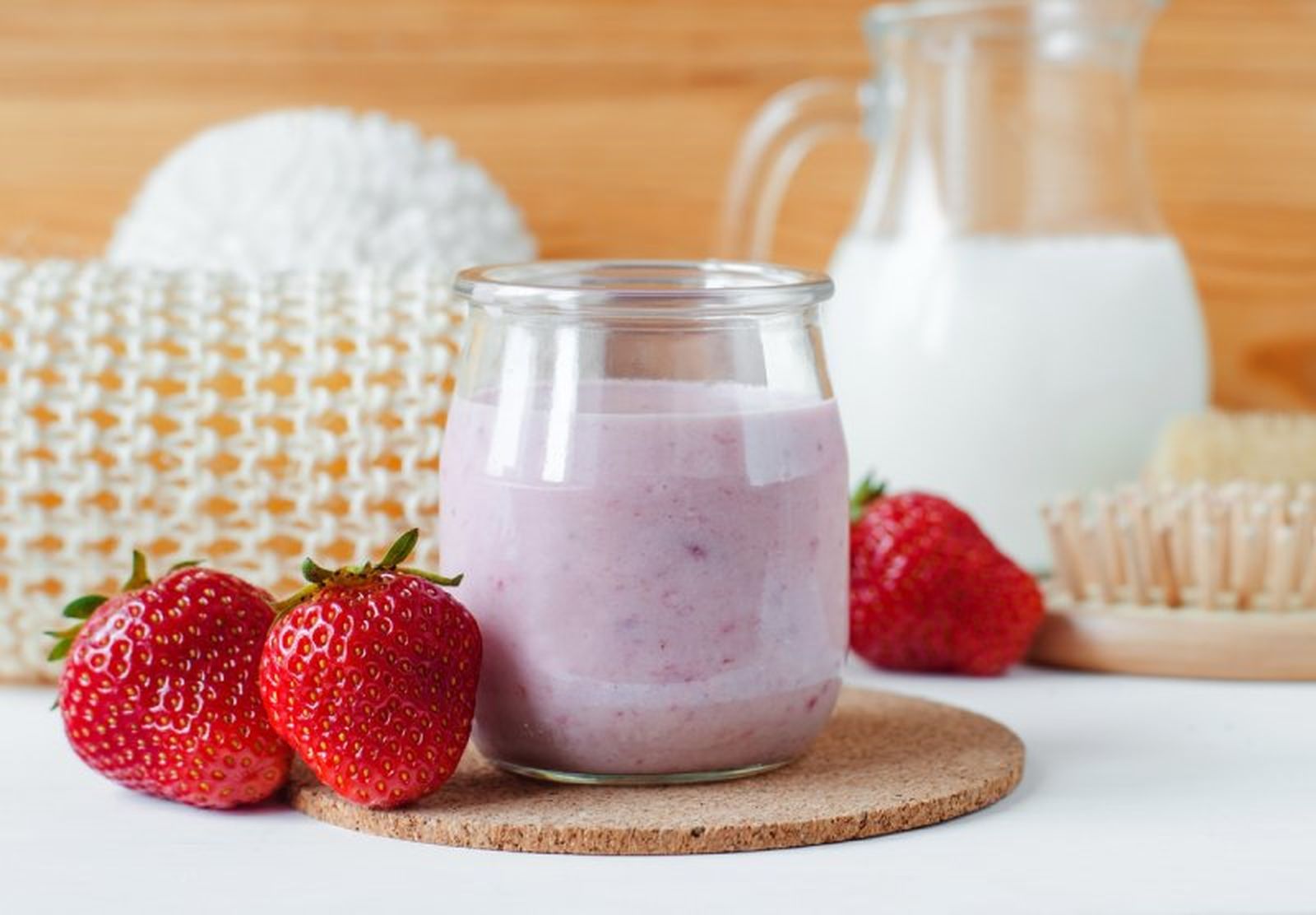 Exfoliante natural de fresas y yogur Exfoliante natural de fresas y yogur