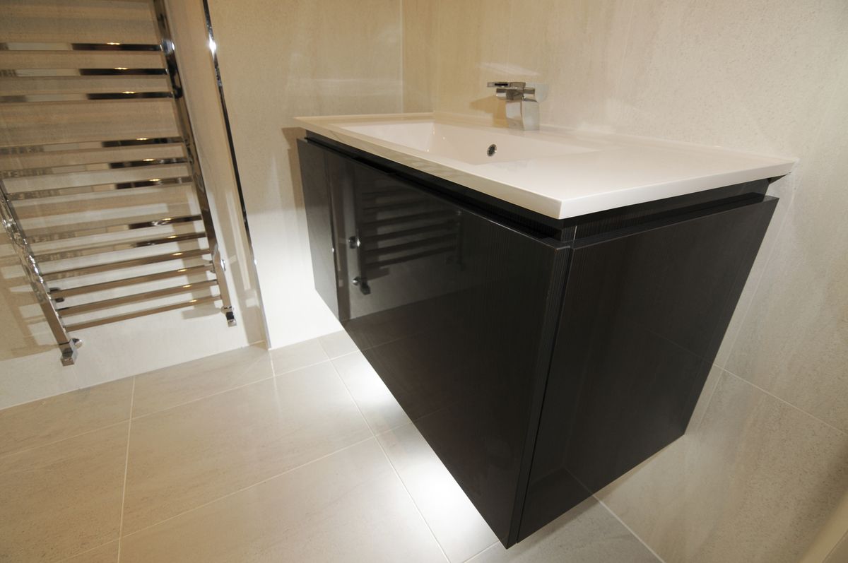 muebles iluminados aprovechar  espacio baño hogarmania