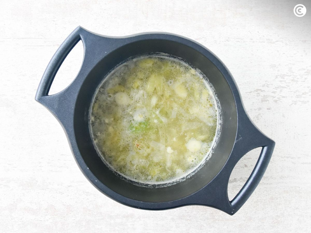 Cocer la crema de puerros