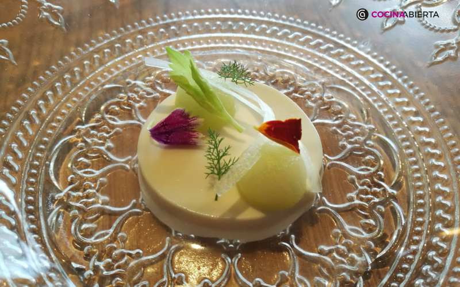La panacota de apio, un inolvidable postre de Casa Marcial La panacota de apio, un inolvidable postre de Casa Marcial