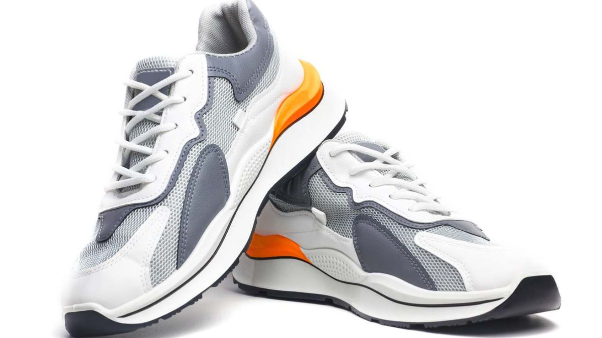 Las zapatillas deportivas suelen poder lavarse en la lavadora.