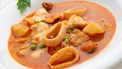 Caldereta de rape con mejillones, receta de Karlos Arguiñano