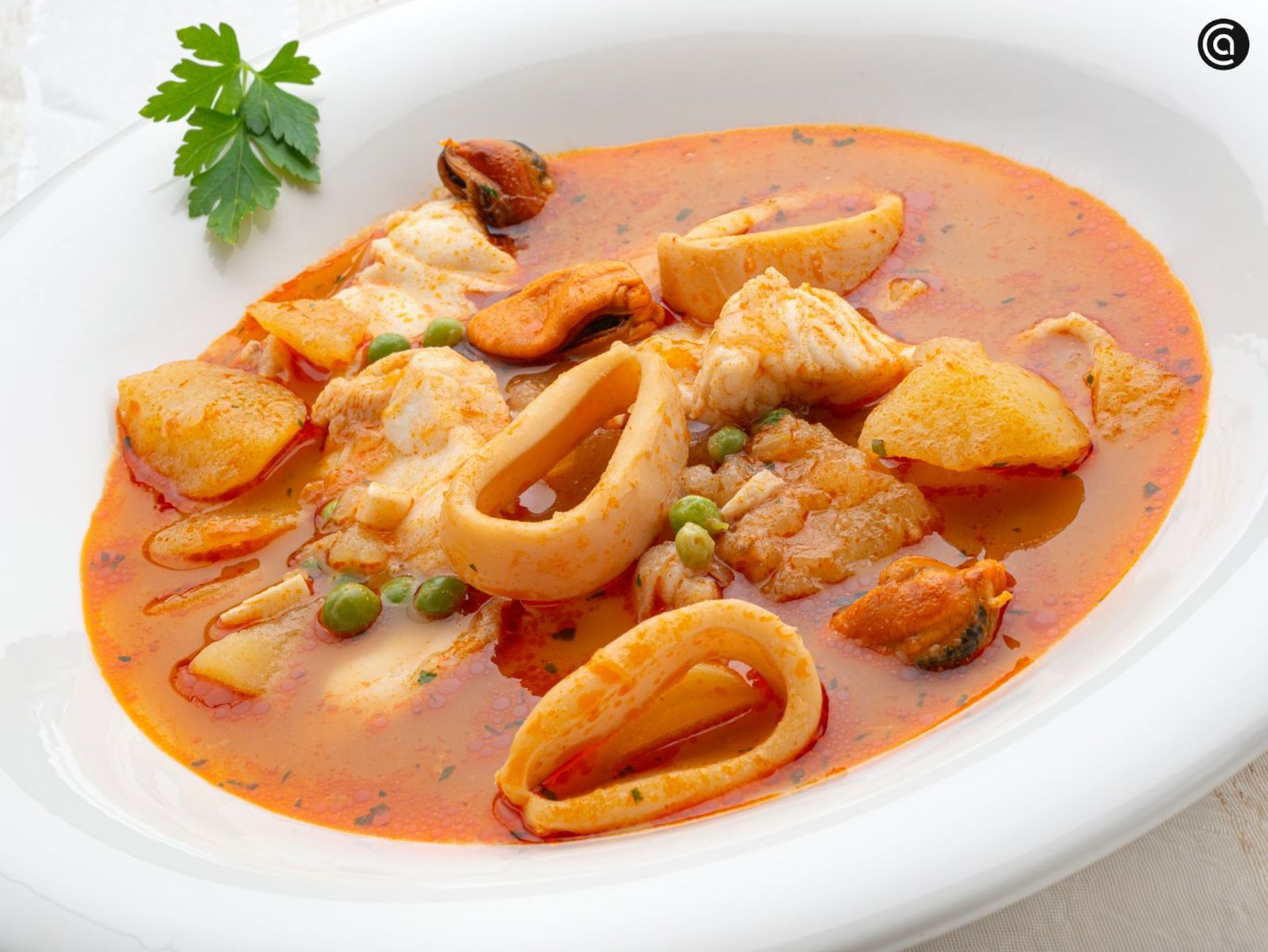 Caldereta de rape con mejillones, receta de Karlos Arguiñano