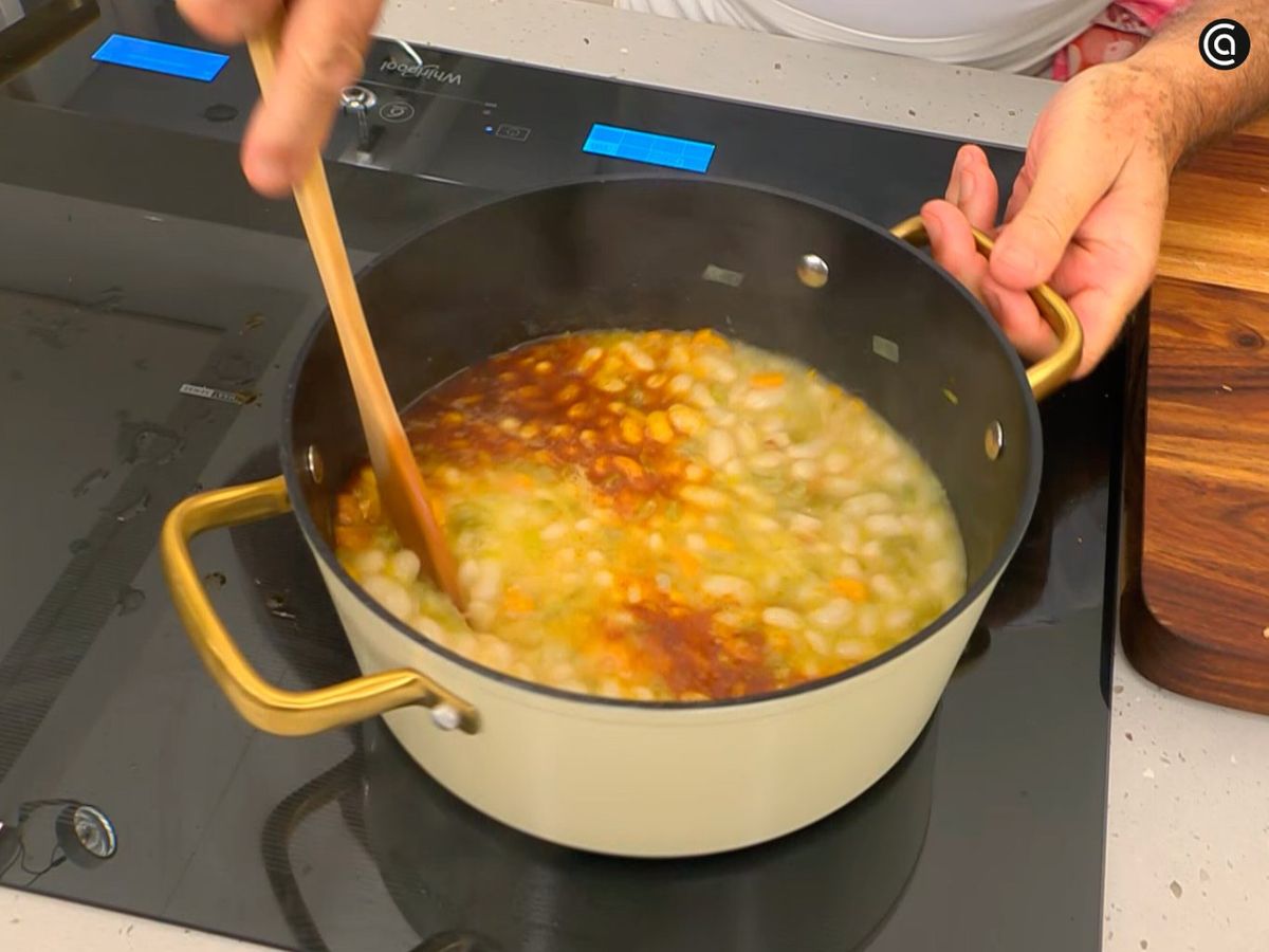 pochas con refrito de pimenton receta paso4