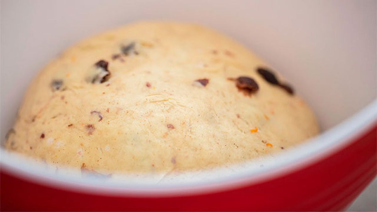 cocina recetas pascua bollos ingleses de cruz hot cross buns masa5