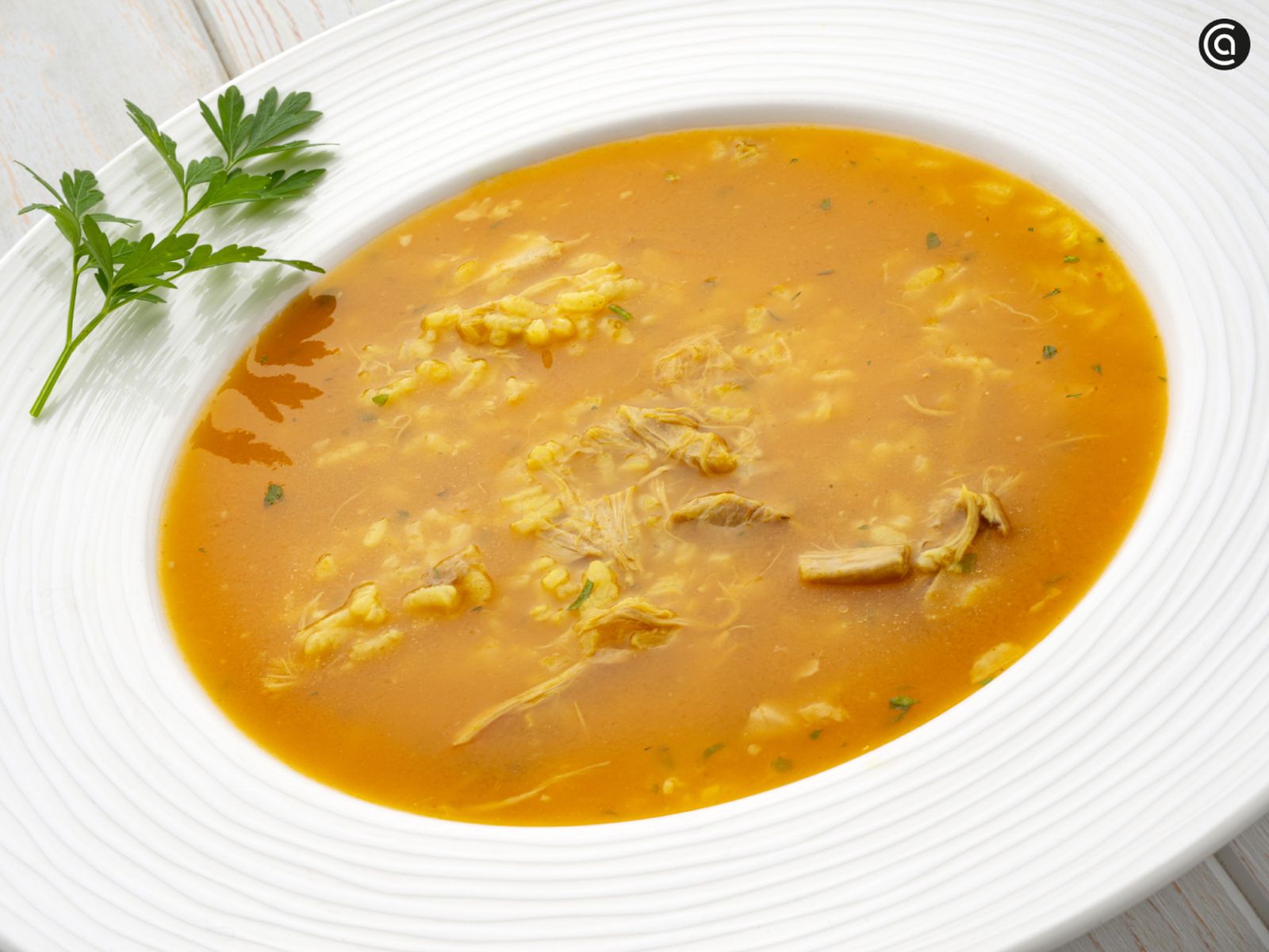 Sopa de cordero con arroz y especias