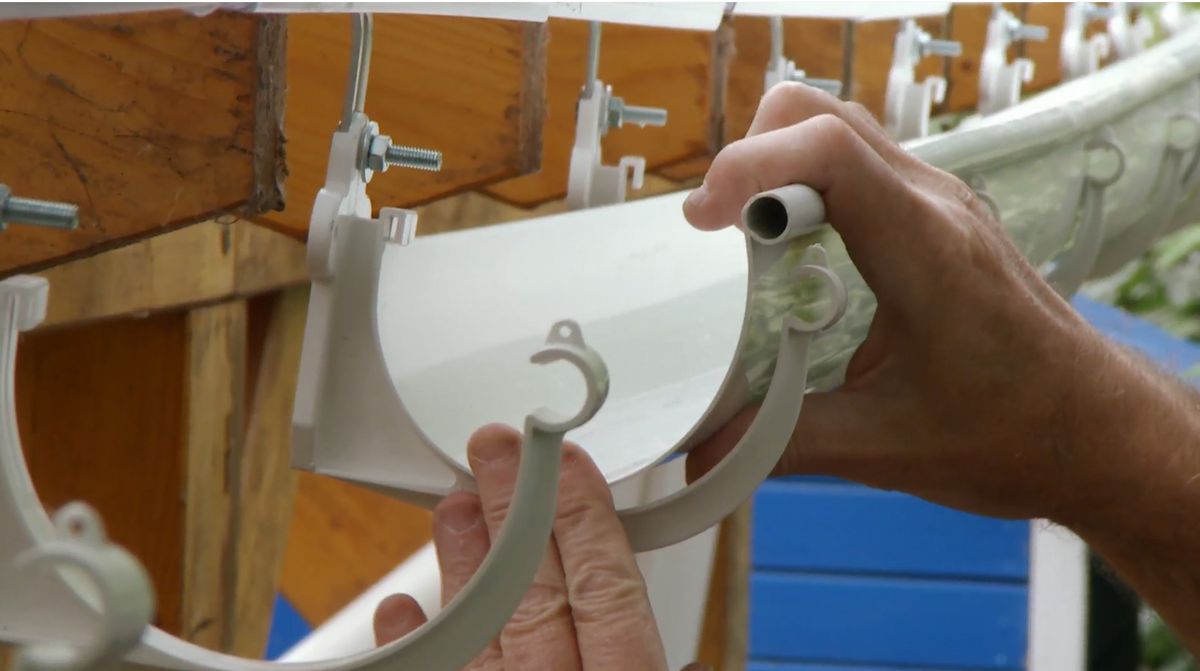 Canalón para aprovechar aguas pluviales paso 4