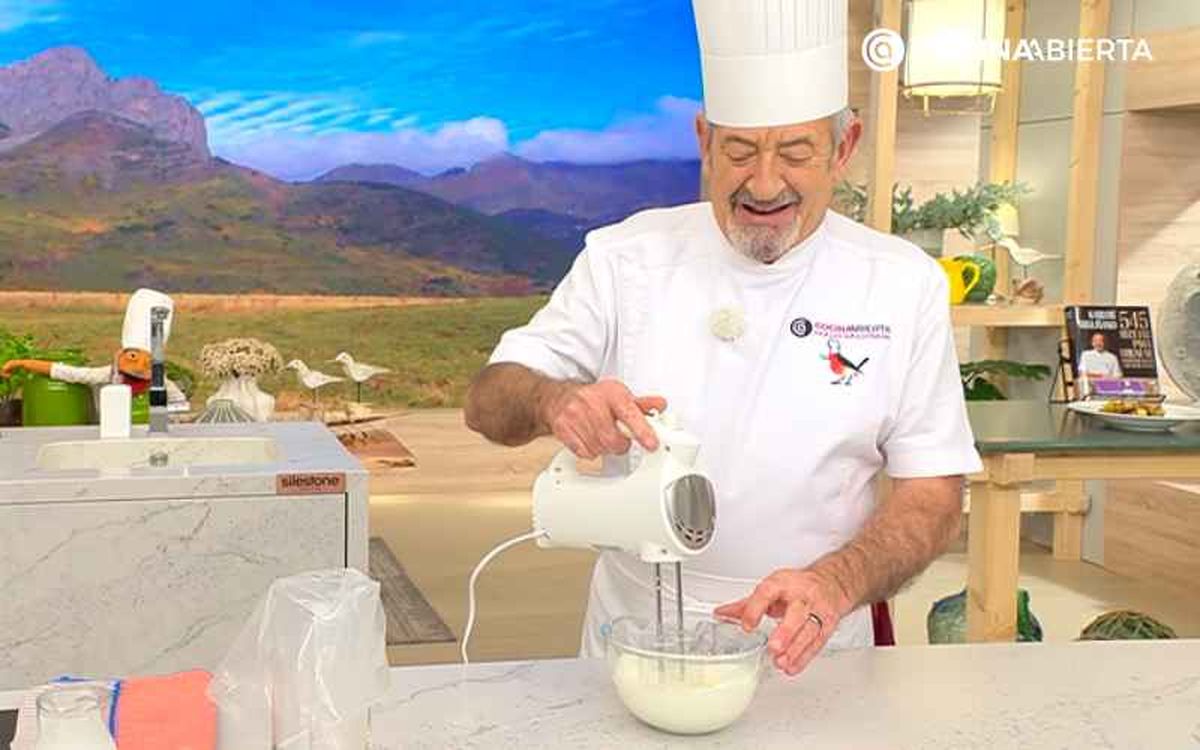 Empieza a montar la crema chantilly