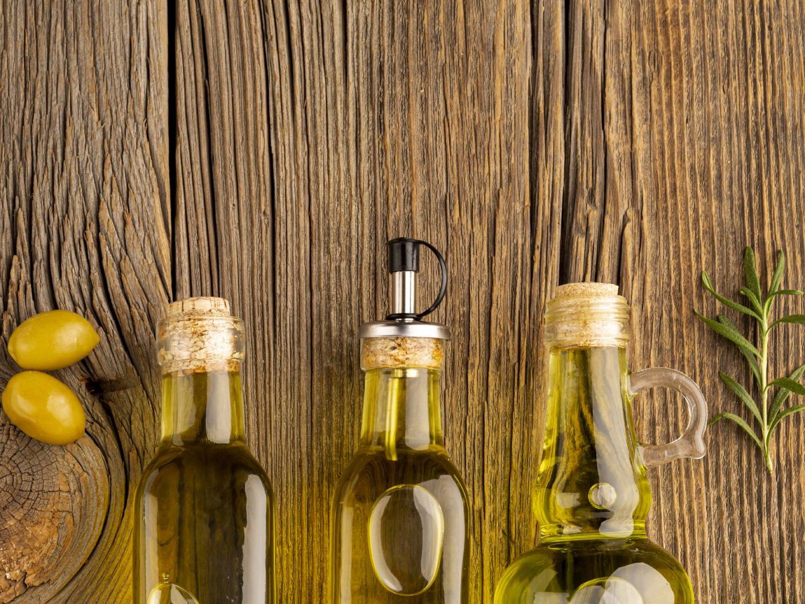 El aceite de oliva virgen extra también está de rebajas este verano. El aceite de oliva virgen extra también está de rebajas este verano.