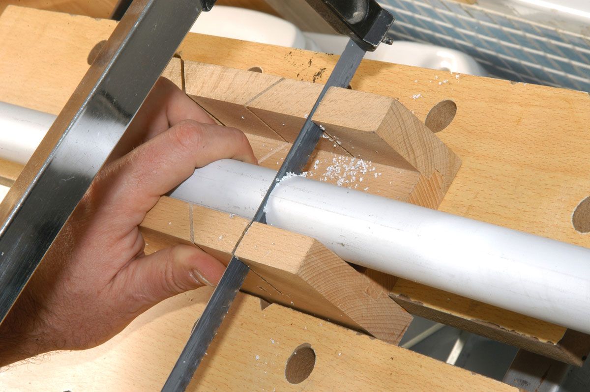 Como instalar un triturador sanitario paso 3