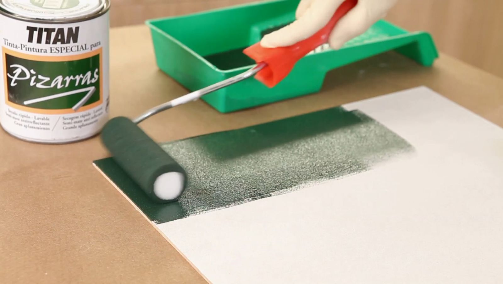 Hacer una pizarra de tiza con una caja de madera paso 5 Hacer una pizarra de tiza con una caja de madera paso 5