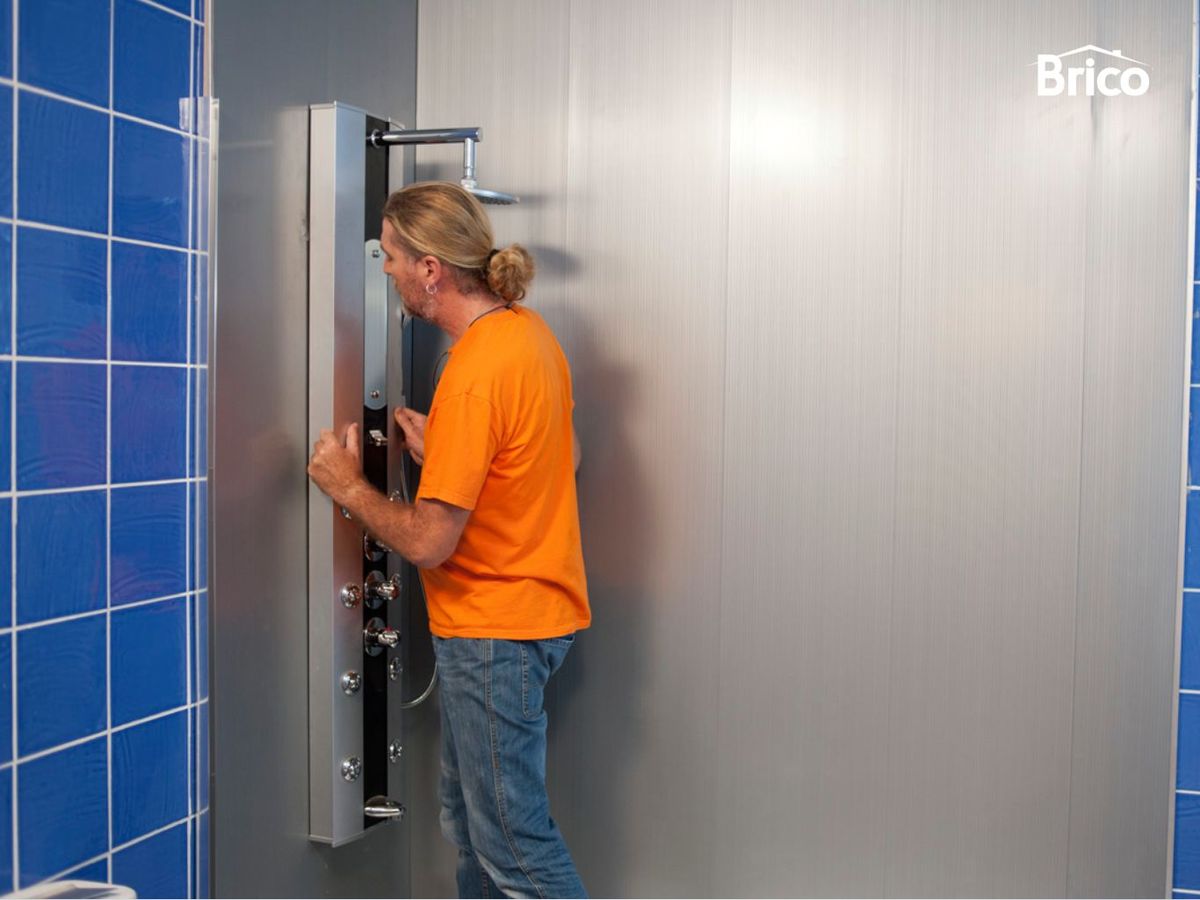 Colocar la columna de la ducha