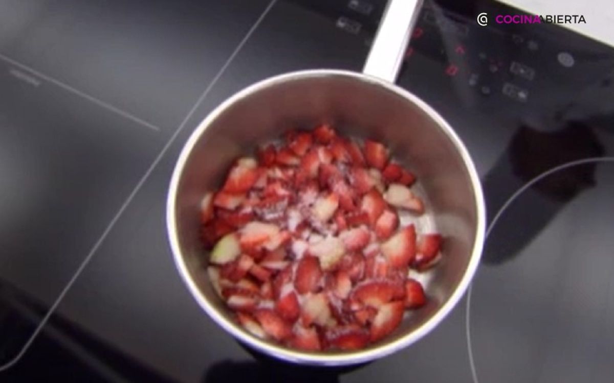 Magdalenas de fresa - paso 1