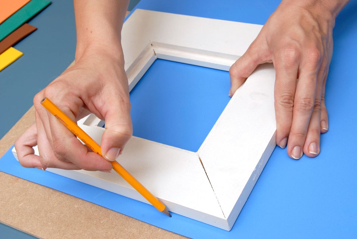 Cuadros infantiles de goma eva paso 1