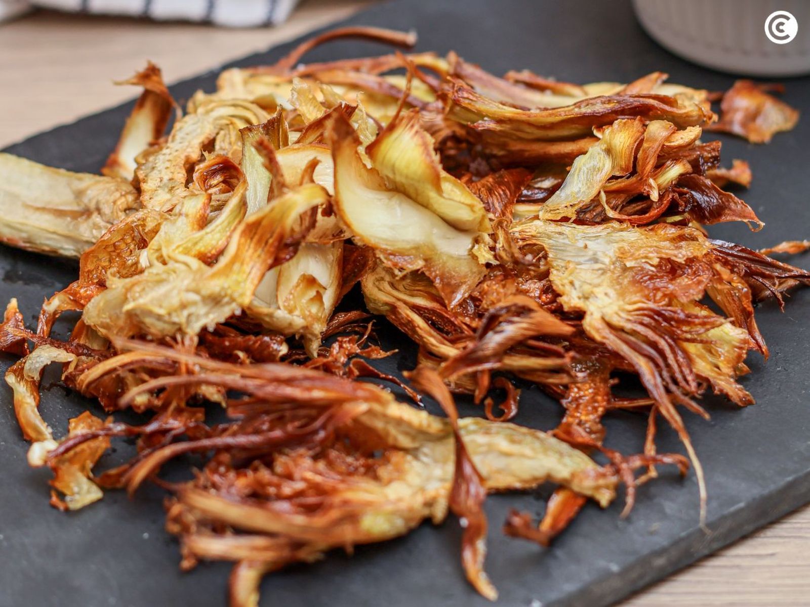 Chips de alcachofa crujientes