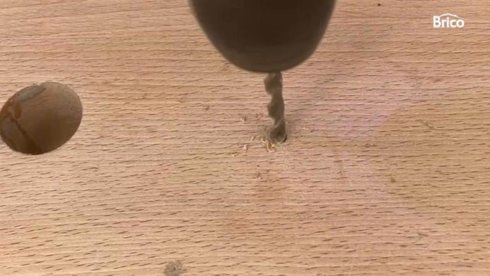 Como arreglar una mesa o banco de trabajo paso 9 Como arreglar una mesa o banco de trabajo paso 9