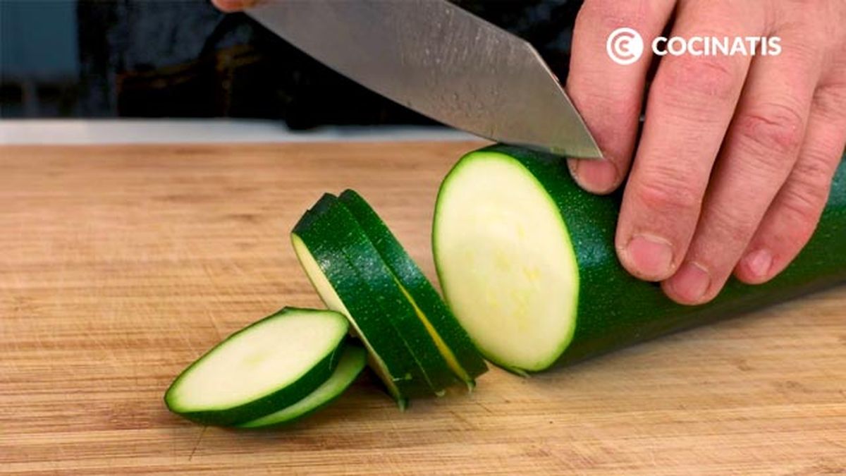 Receta de pastel de calabacÃ­n y atÃºn  paso 1
