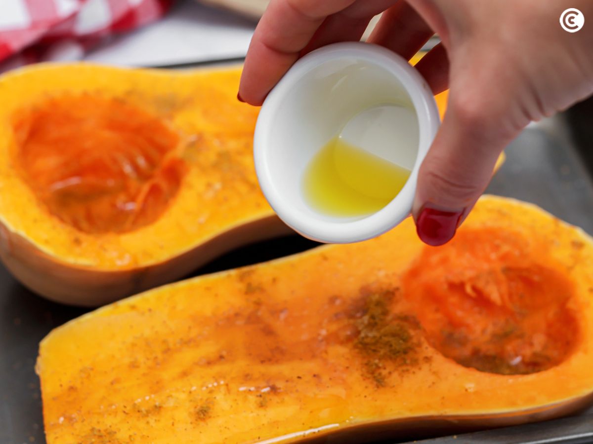 Añade un chorrito de aceite antes de hornear