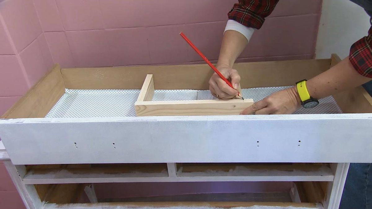 cuarto bano vintage rosa dorado paso 9