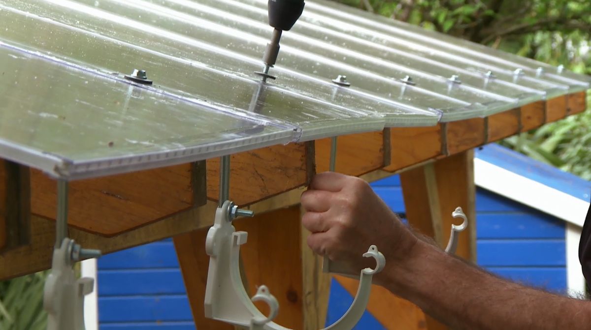 Canalón para aprovechar aguas pluviales paso 1