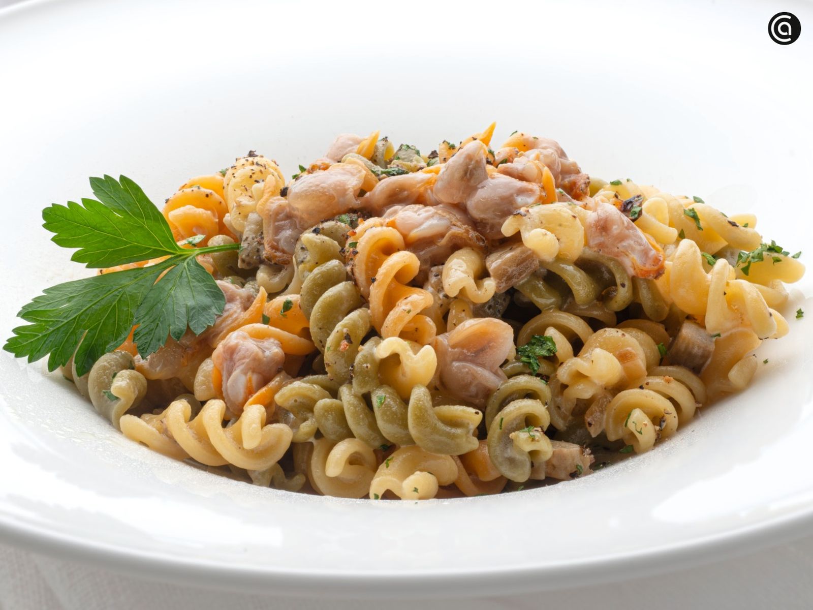 Espirales con berenjena y berberechos, receta sencilla de Karlos Arguiñano