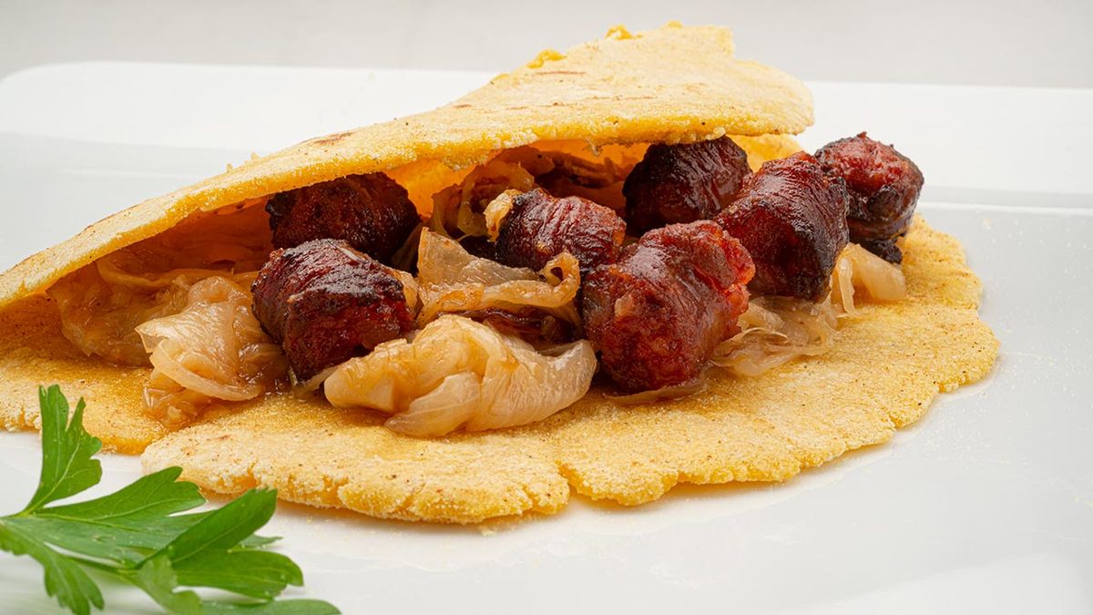 Talo de maíz con txistorra