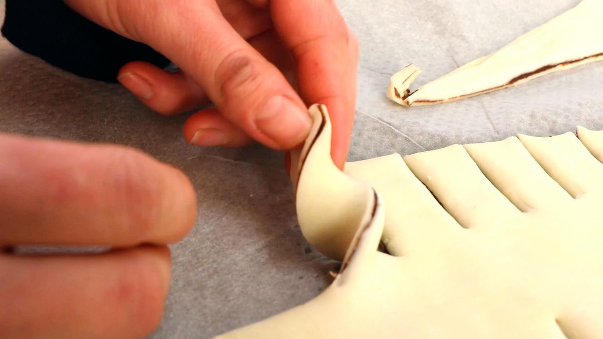 Árbol de Navidad de hojaldre y chocolate   paso 4