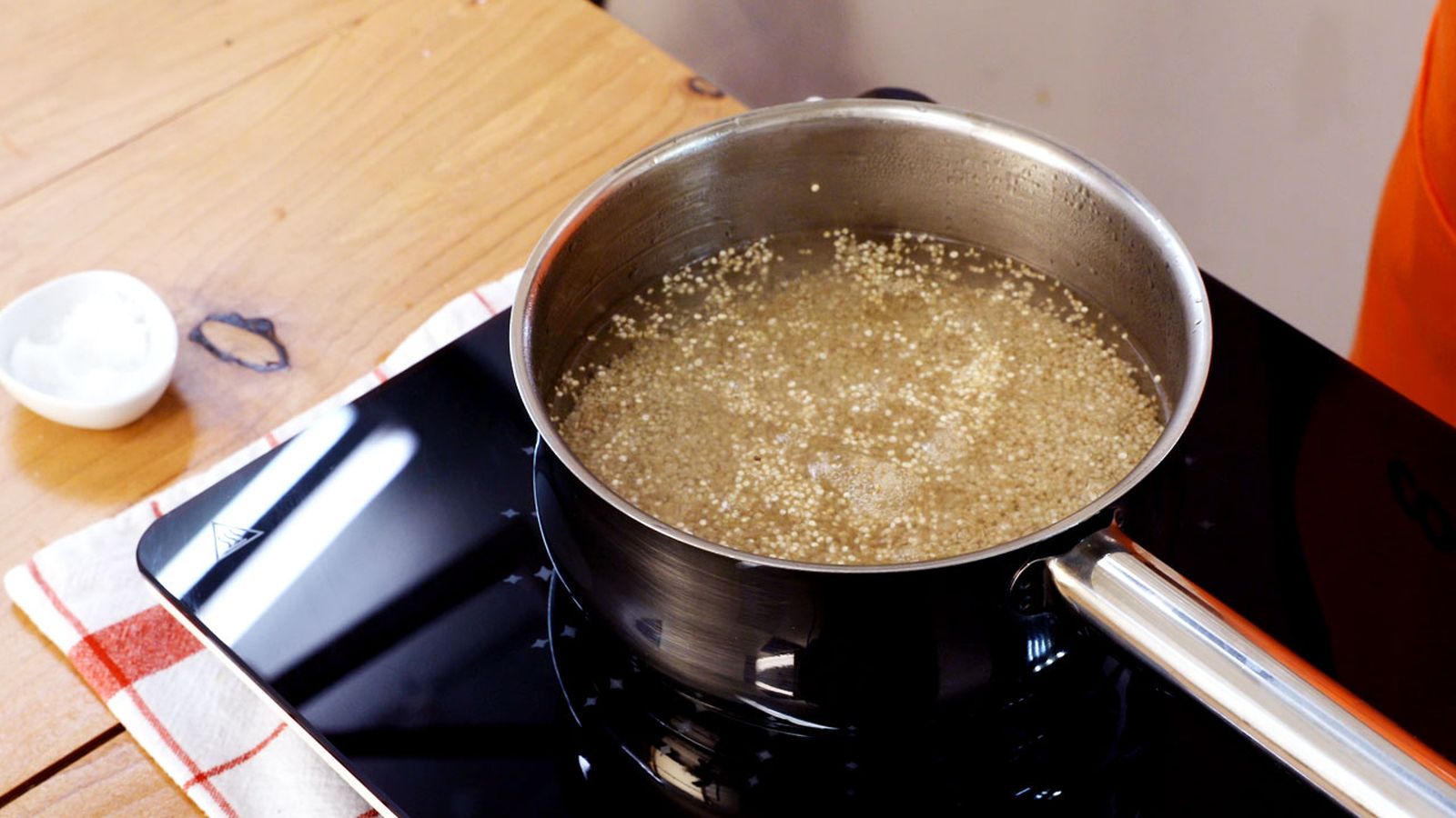 Receta de hamburguesas de quinoa paso 1 Receta de hamburguesas de quinoa paso 1