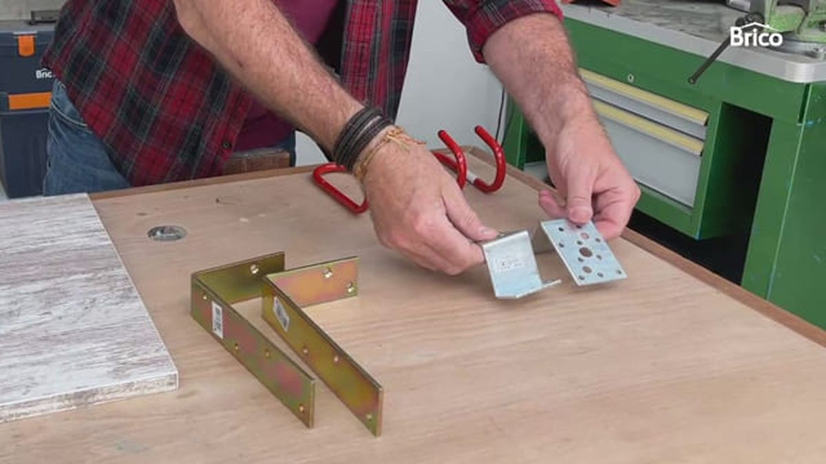 Bricomania 010 hacer una mesa colgante para balcón paso1