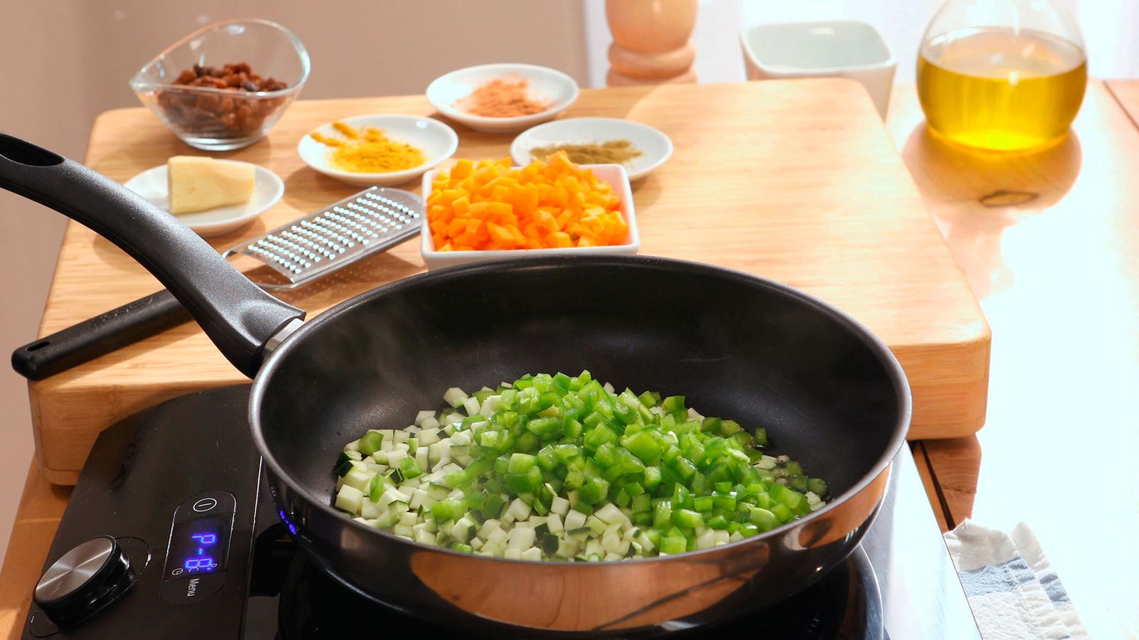 Cuscús marroquí con verduras y pasas Paso 4 Cuscús marroquí con verduras y pasas Paso 4