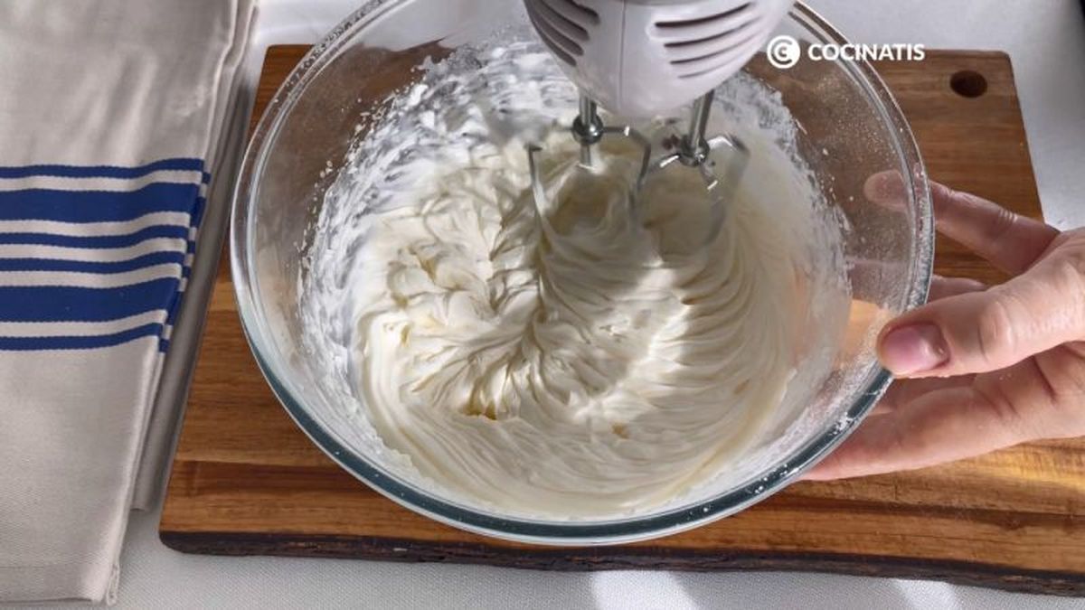 Preparamos el frosting de queso