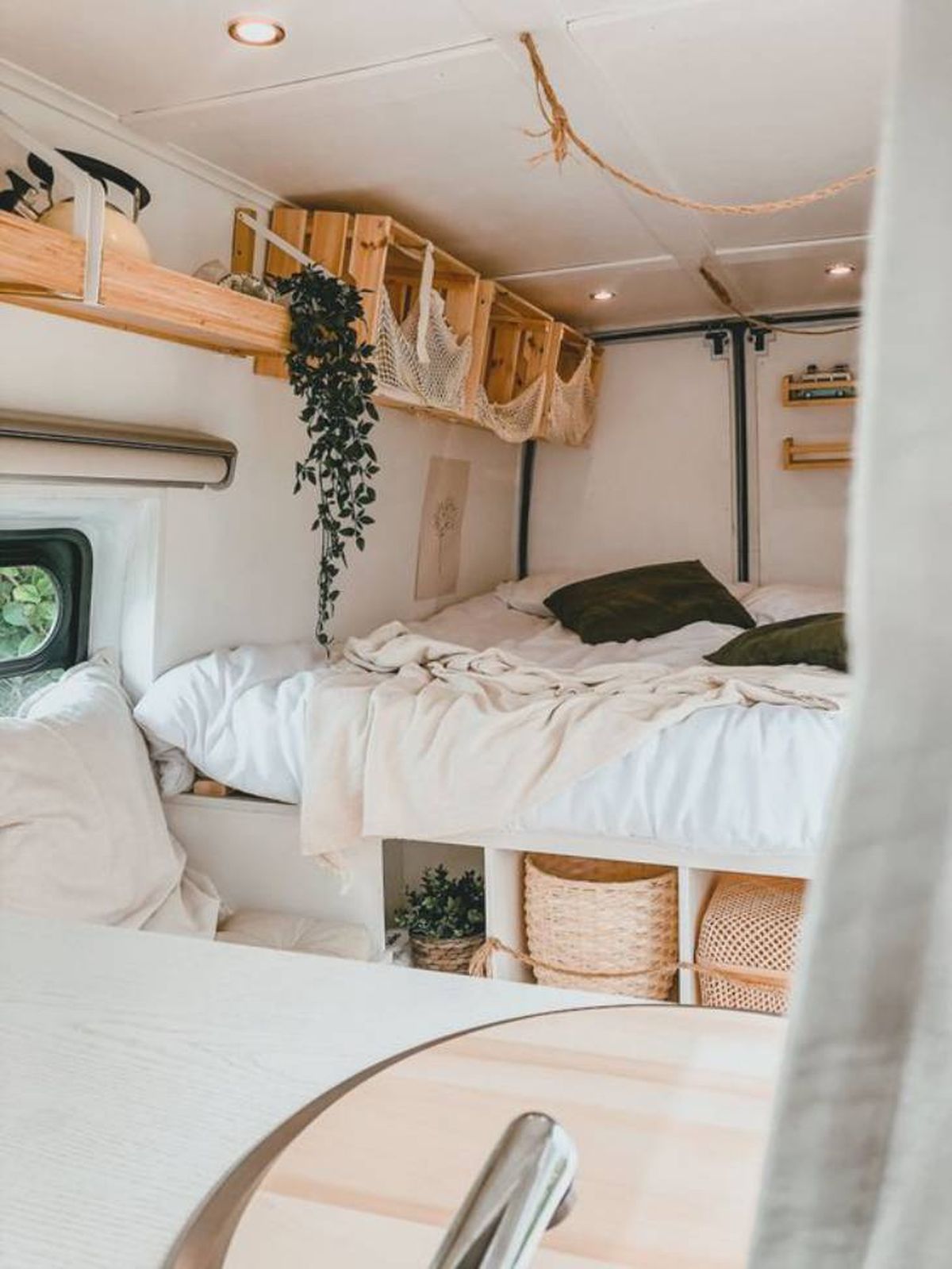 Almacenamiento de techo de furgoneta camper