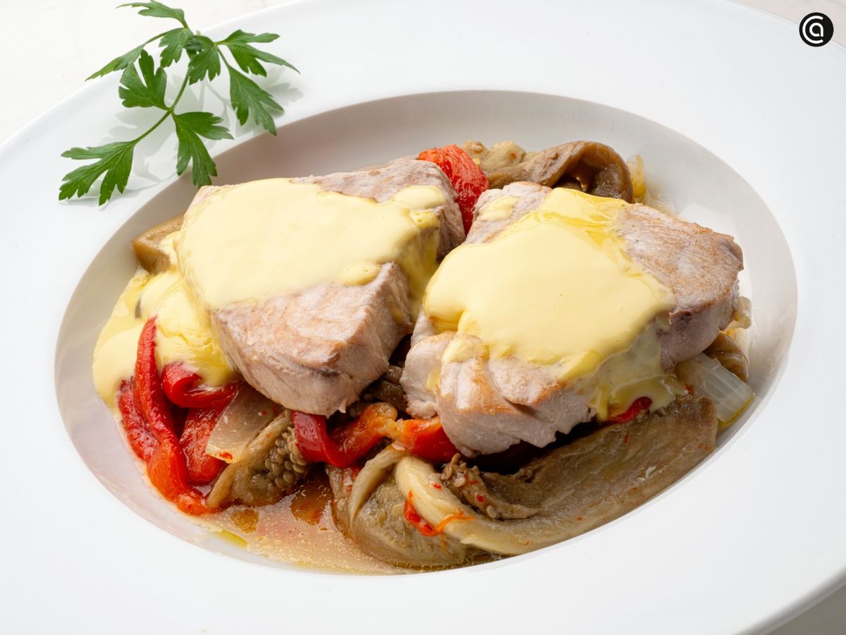 Bonito con escalivada, receta de Karlos Arguiñano