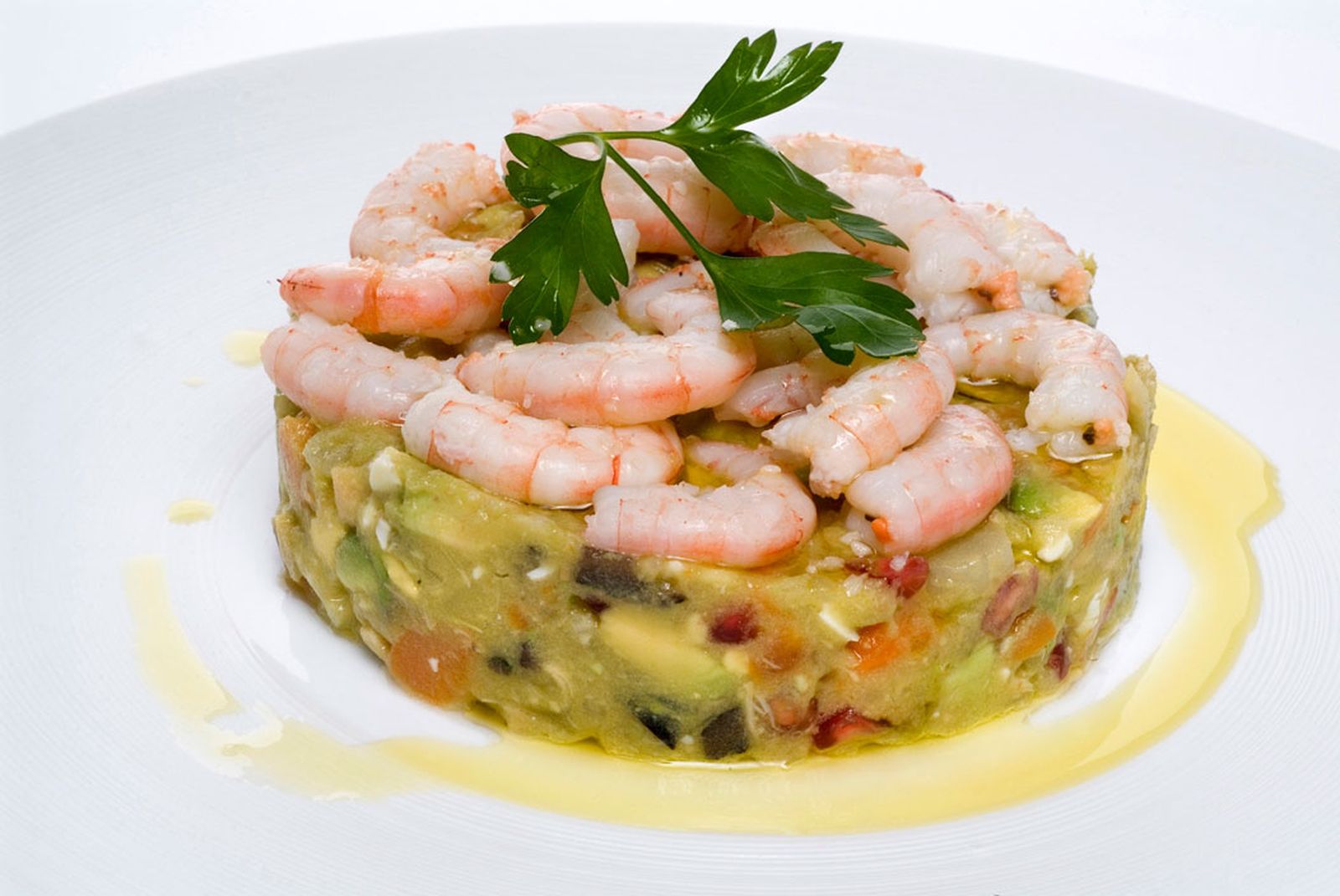 Ensaladilla de aguacate y gambas
