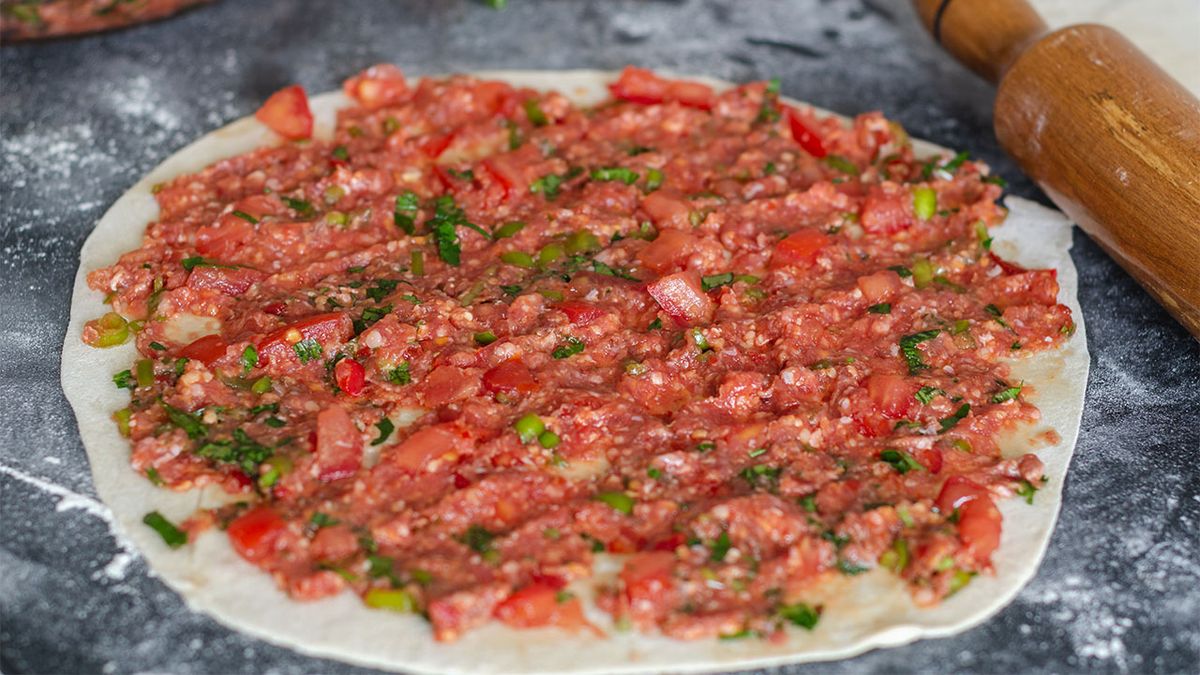 receta de lahmacun pizza tradicional turca paso3