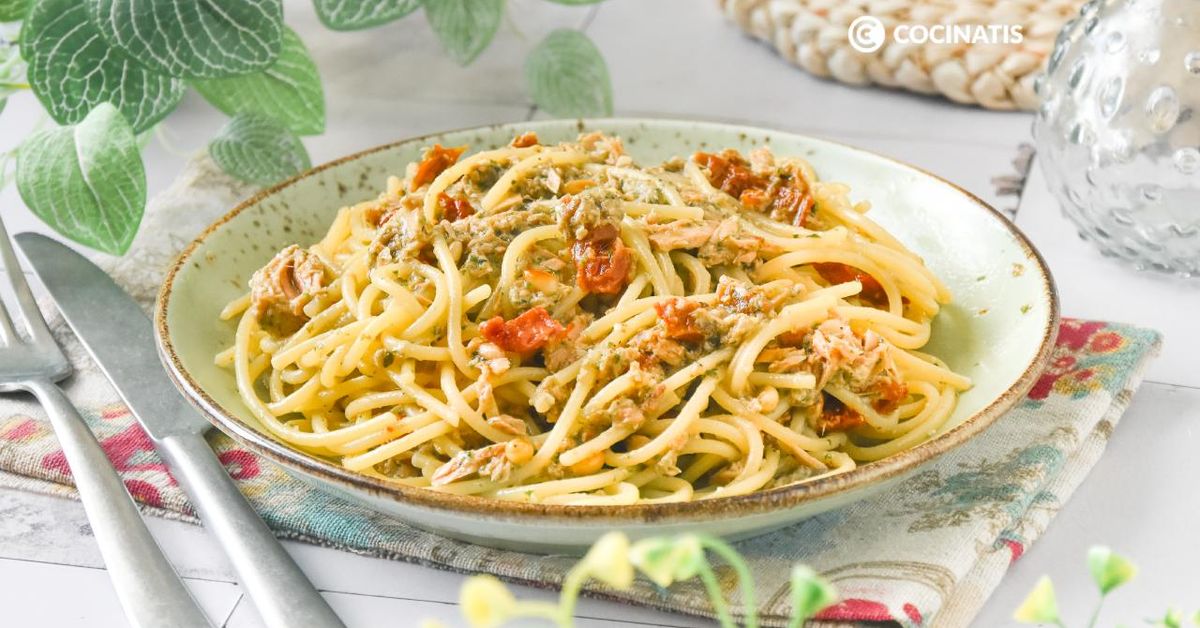 Espaguetis con atún, el plato de pasta más socorrido | Cocinatis