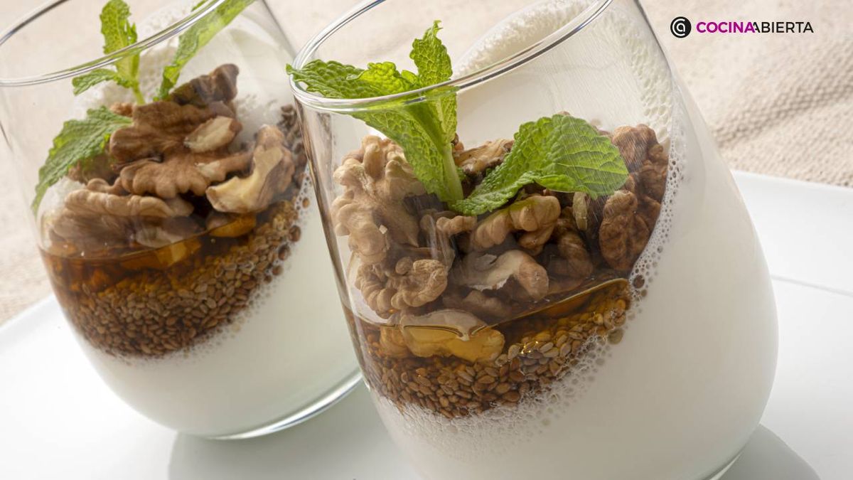 Receta de cuajada con miel y nueces