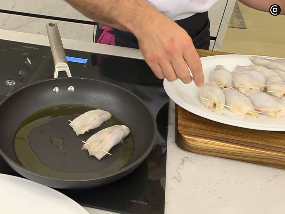 Chipirones rellenos con salsa de tomates secos - paso 3