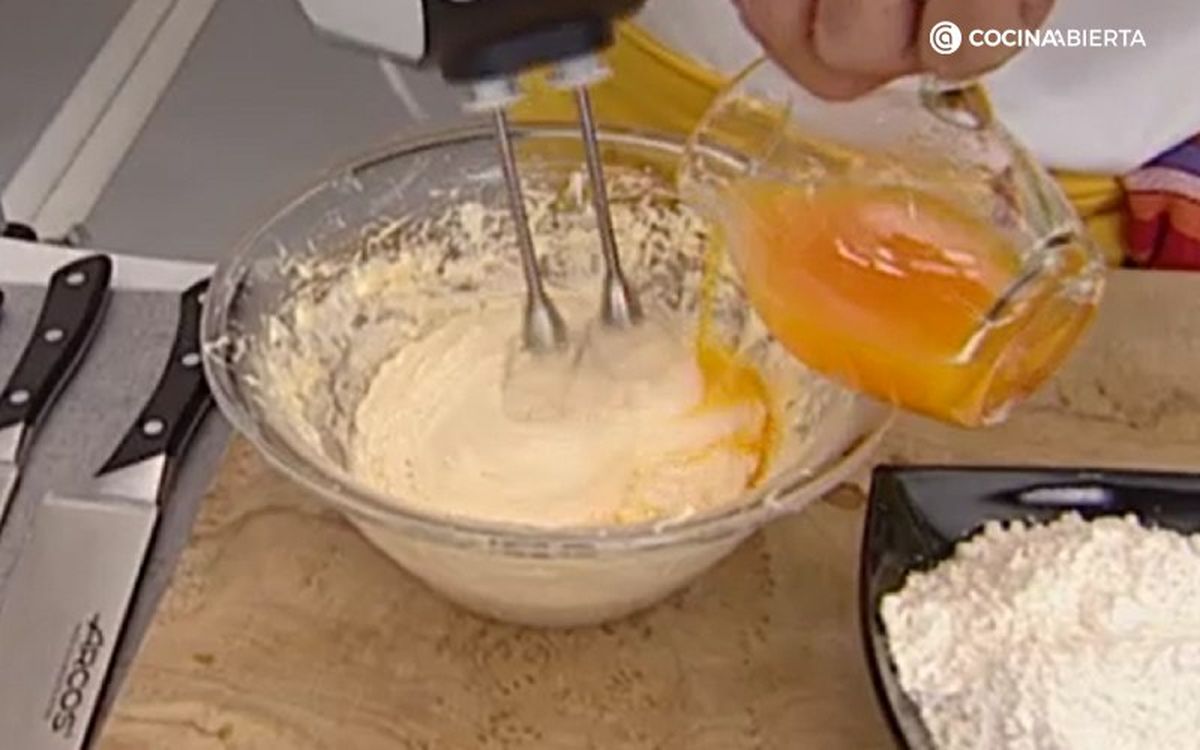 Magdalenas de mandarina - paso 2