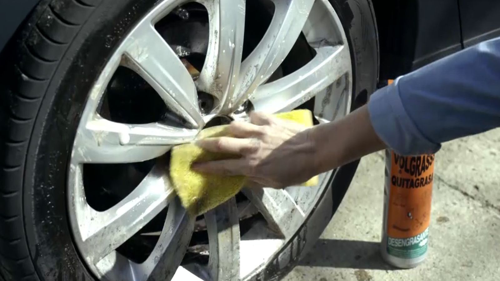 lmpiar grasas desde la vitroceramica hasta las llantas del coche paso2 lmpiar grasas desde la vitroceramica hasta las llantas del coche paso2