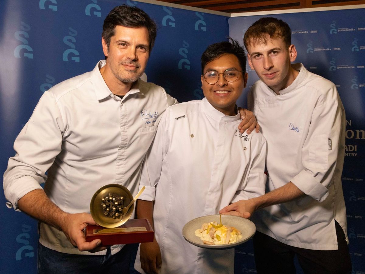 Pablo Vicari, junto a José Manuel Barroso y Jonathan Canahuire