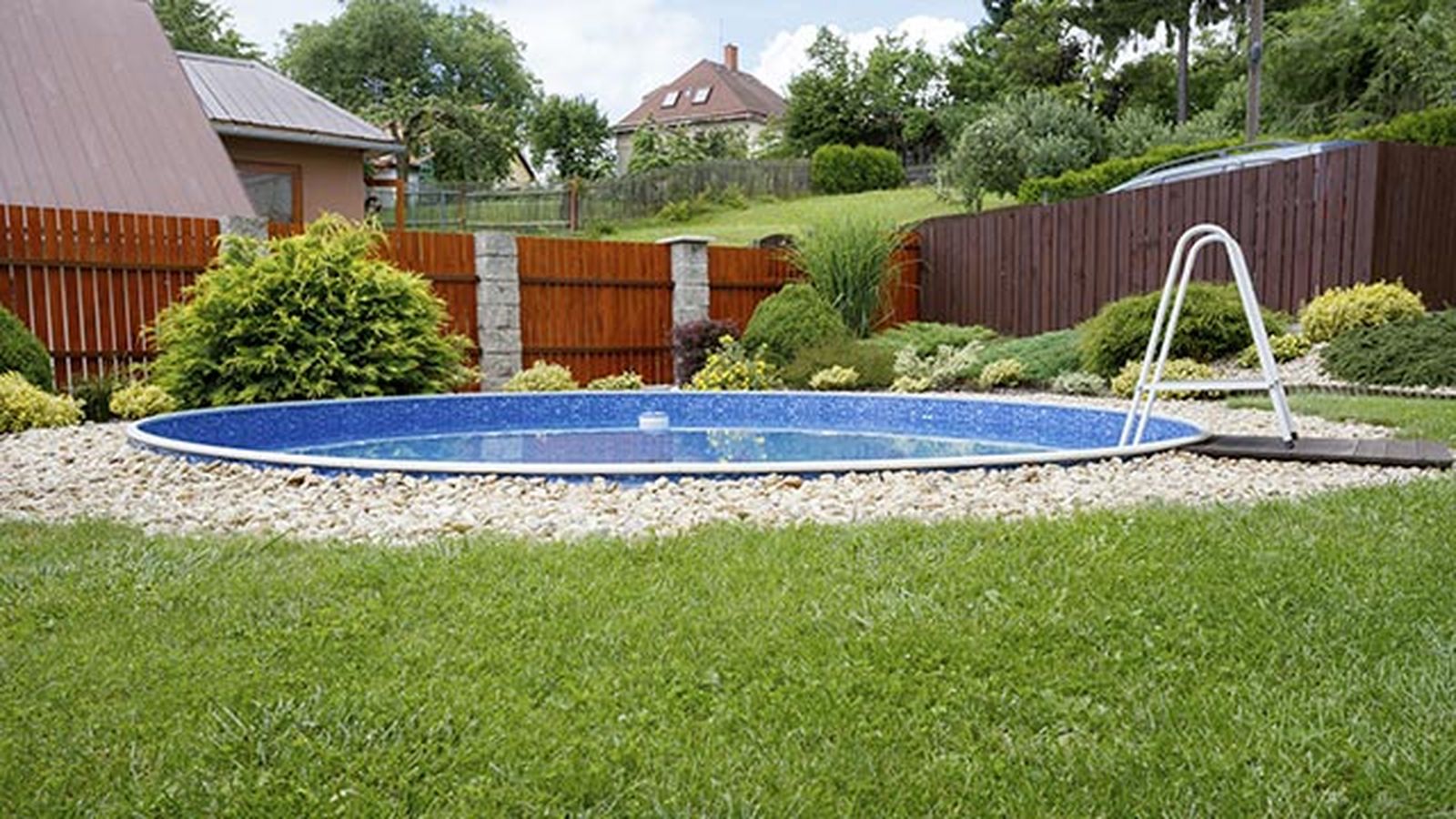 Consejos para decorar jardines con piscina 10 Consejos para decorar jardines con piscina 10