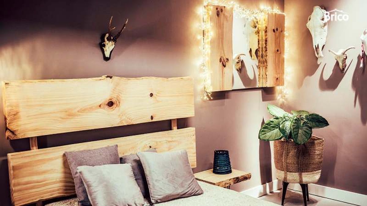 Cabecero y espejo en madera