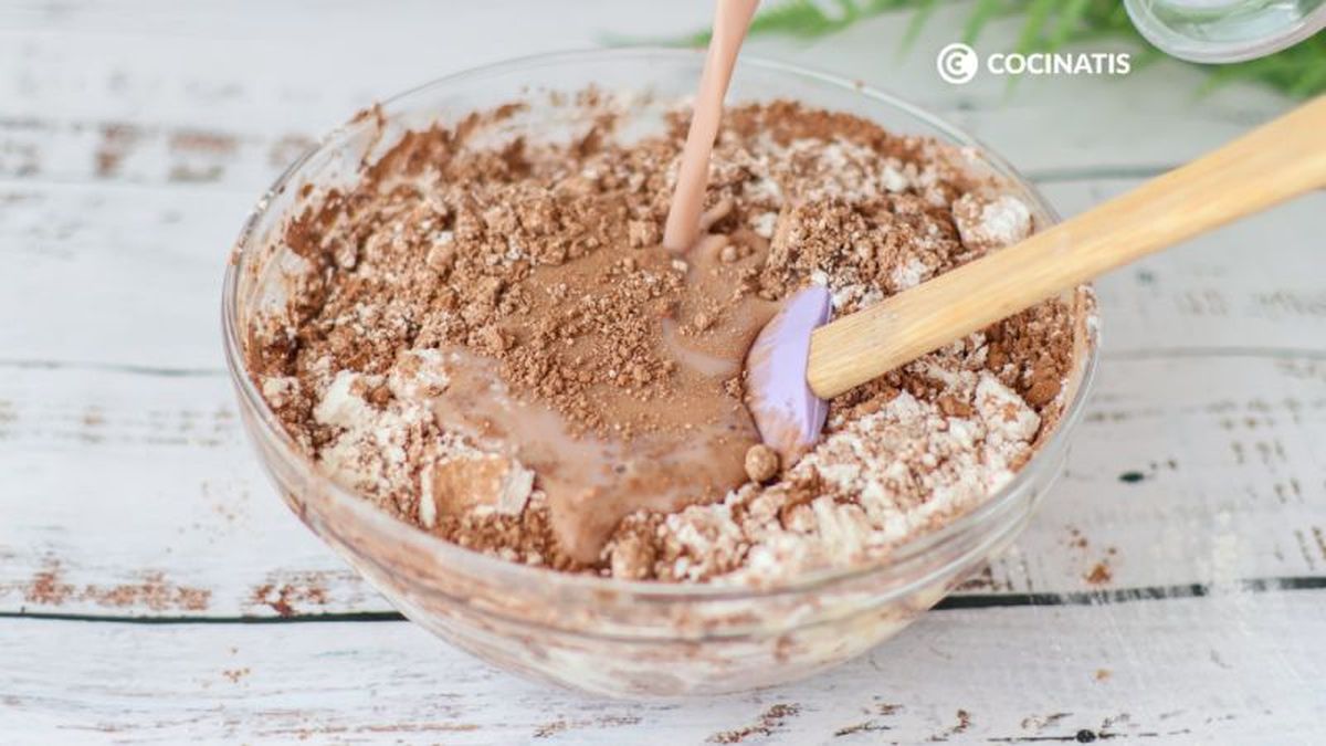 Agregamos la bebida vegetal al bol