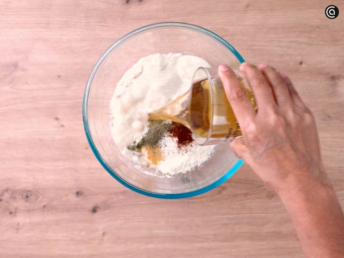 Remueve con una varilla