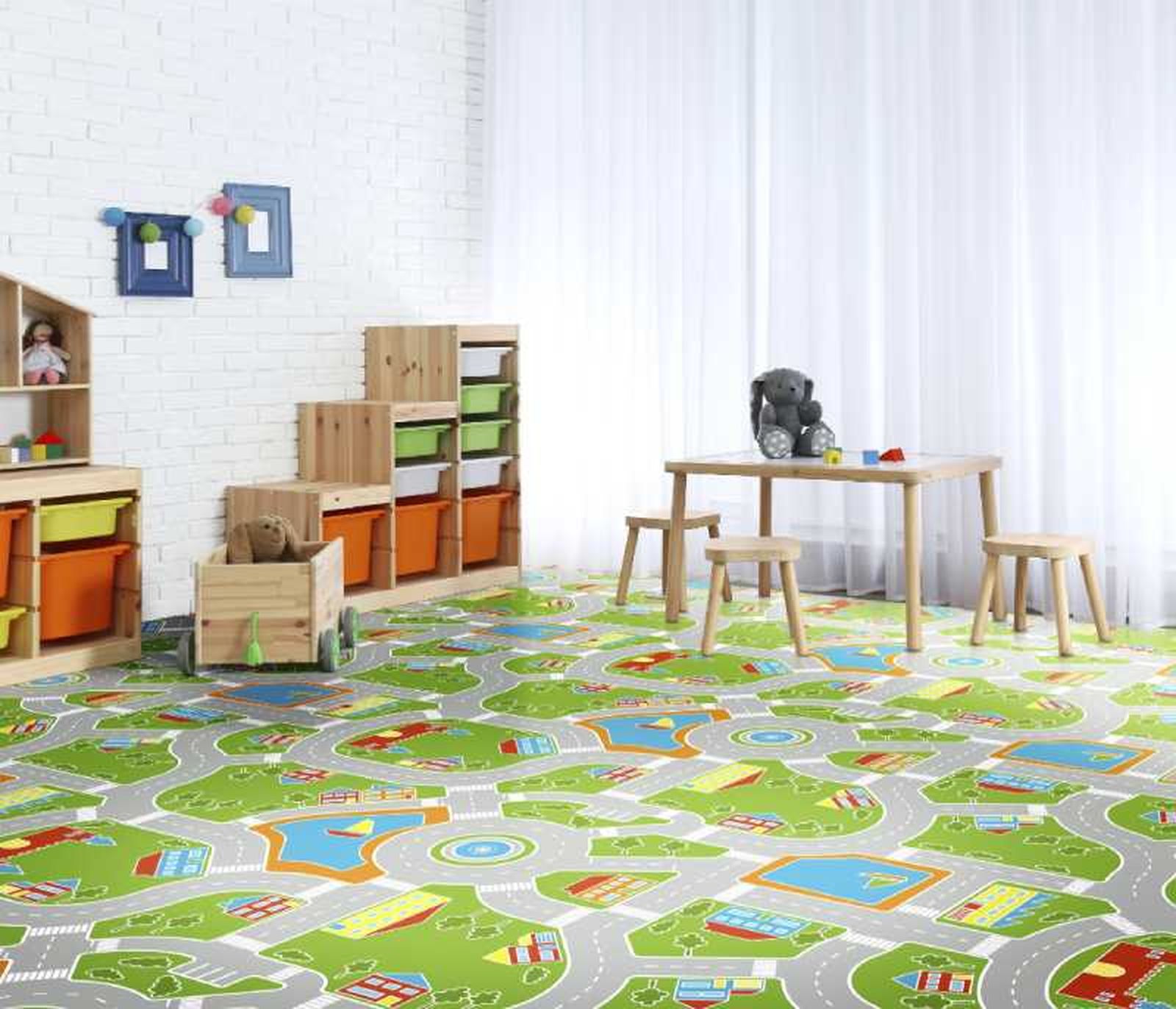 Suelo vinílico infantil de ciudad con carreteras Roadtrip.