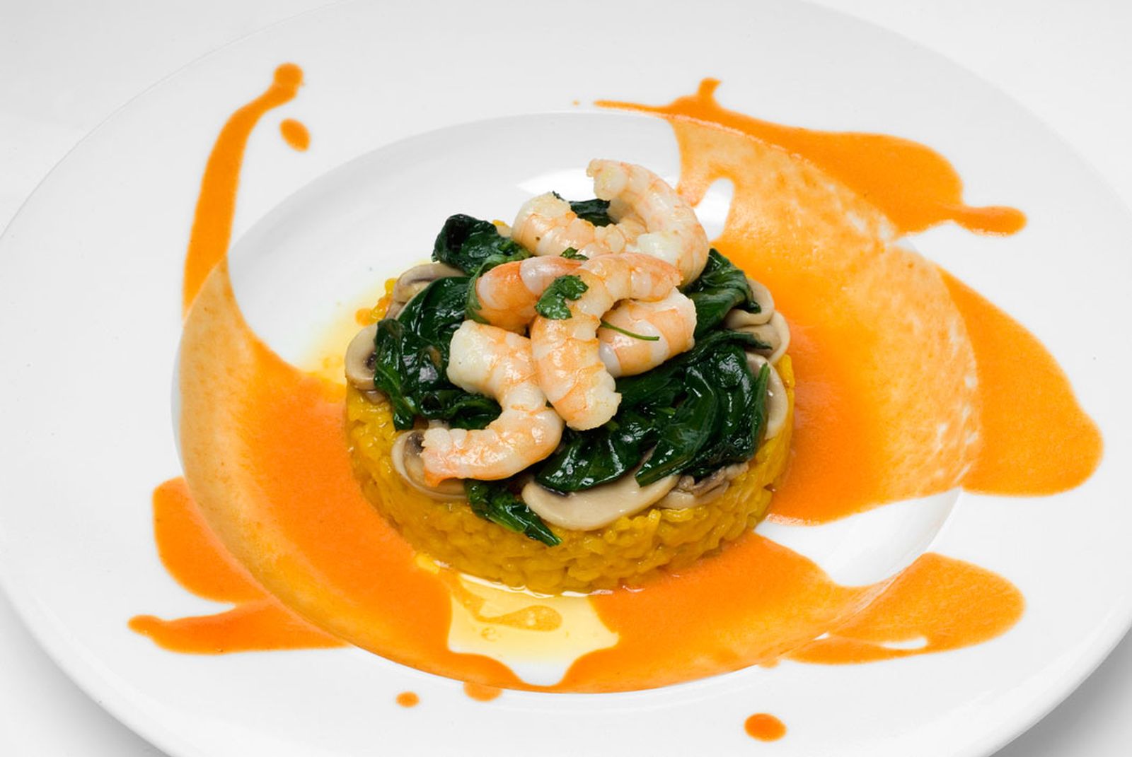 Langostinos con arroz al azafrán